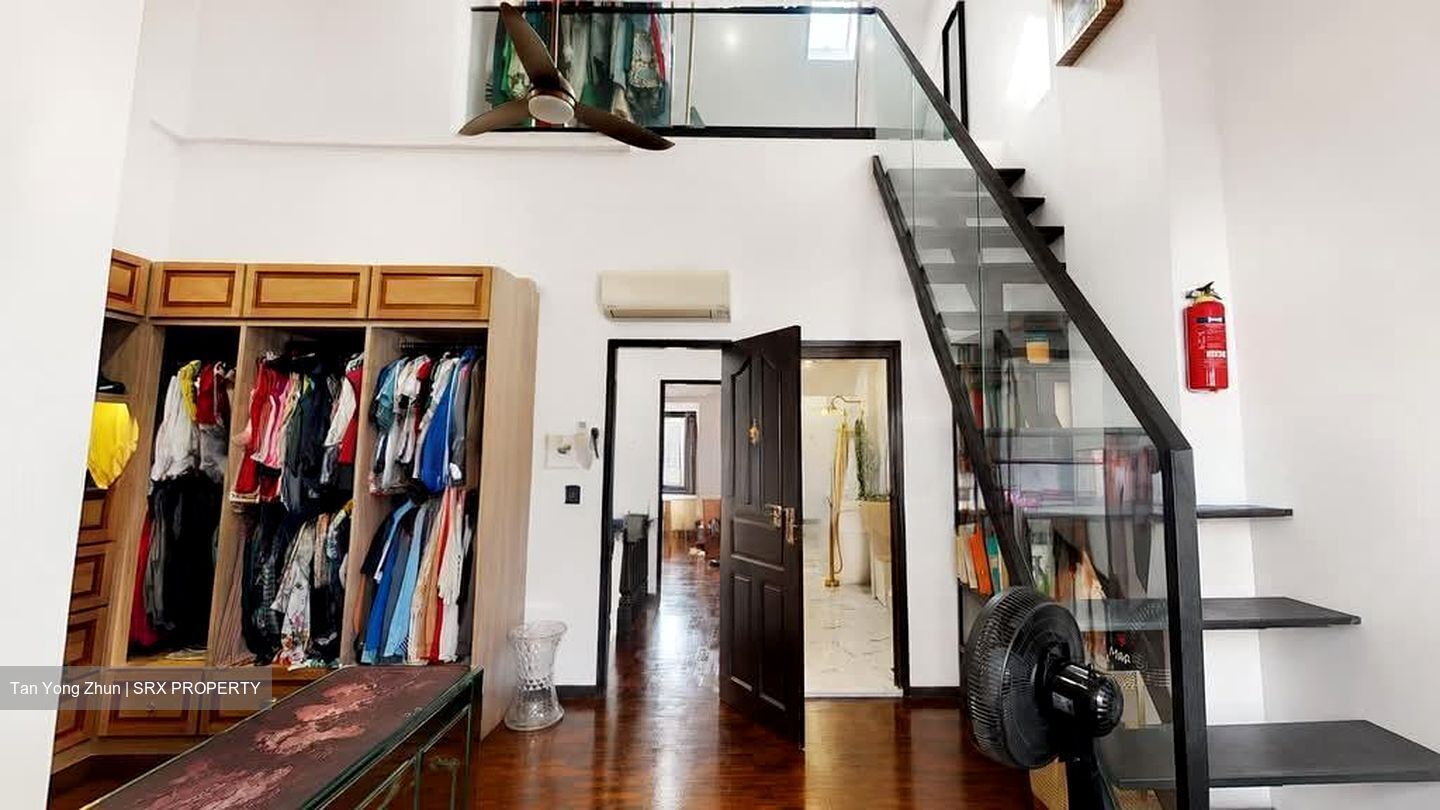 Sembawang Hills Estate (D20), Terrace #588434651